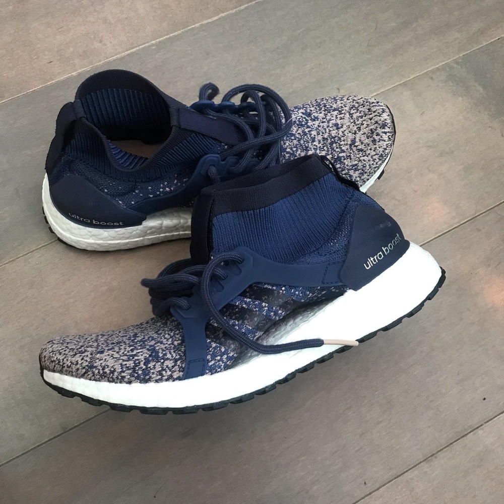 NWT Adidas Ultraboost Women’s Tennis Shoe